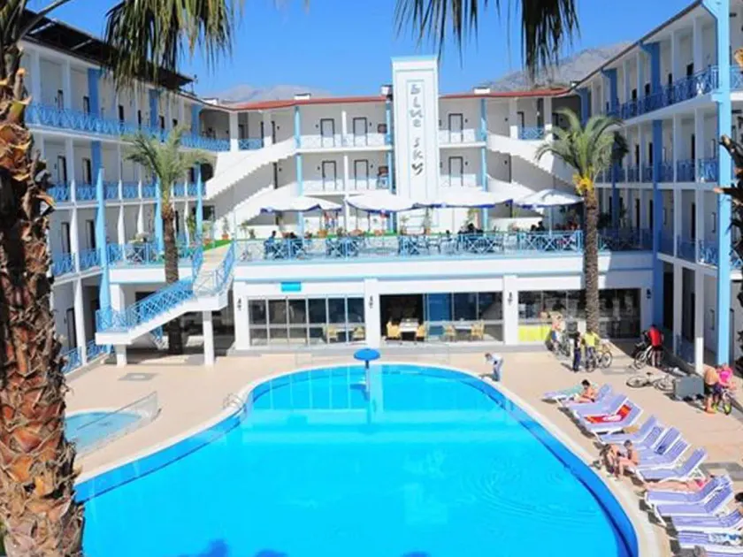 Blue Sky Hotel - Image 1