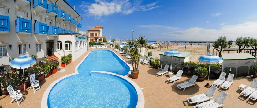 Hotel Diana - Image 1