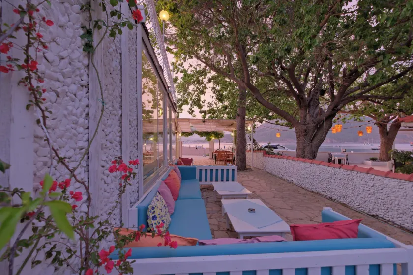 Adrasan Hotel - Image 1