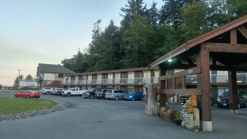 Big Rock Motel - Image 1