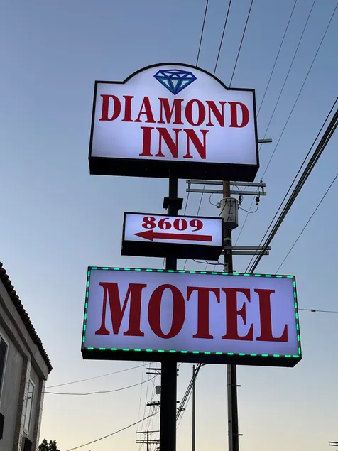 Diamond INN - Image 1