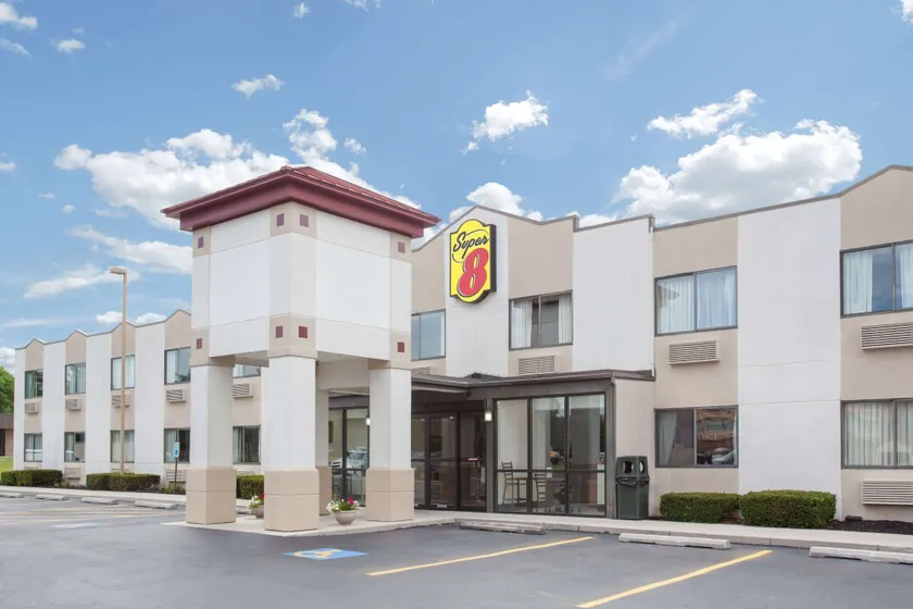 Super 8 by Wyndham Gettysburg - Image 1
