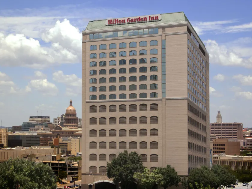 Hilton Garden Inn Austin Downtown - Image 1