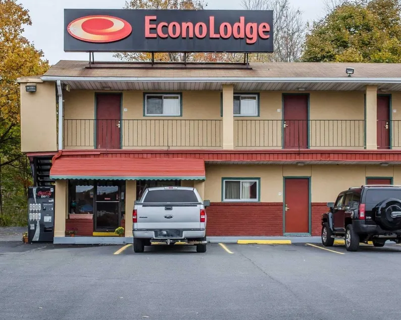 Econo Lodge Frackville - Image 1