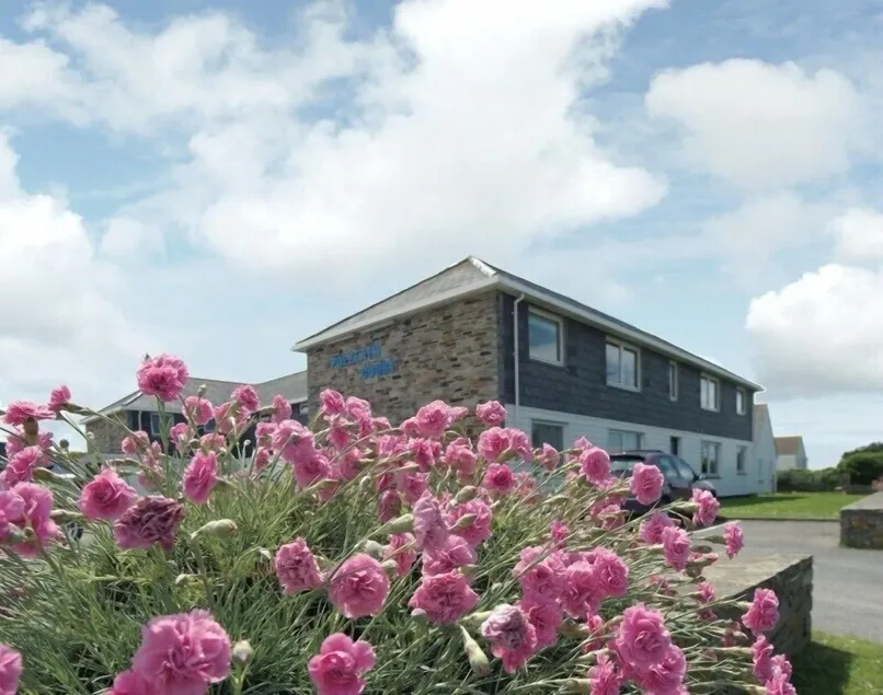 8 Polzeath Court - Image 1