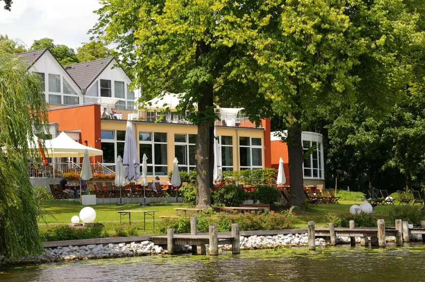 DämeritzSeehotel - Image 1