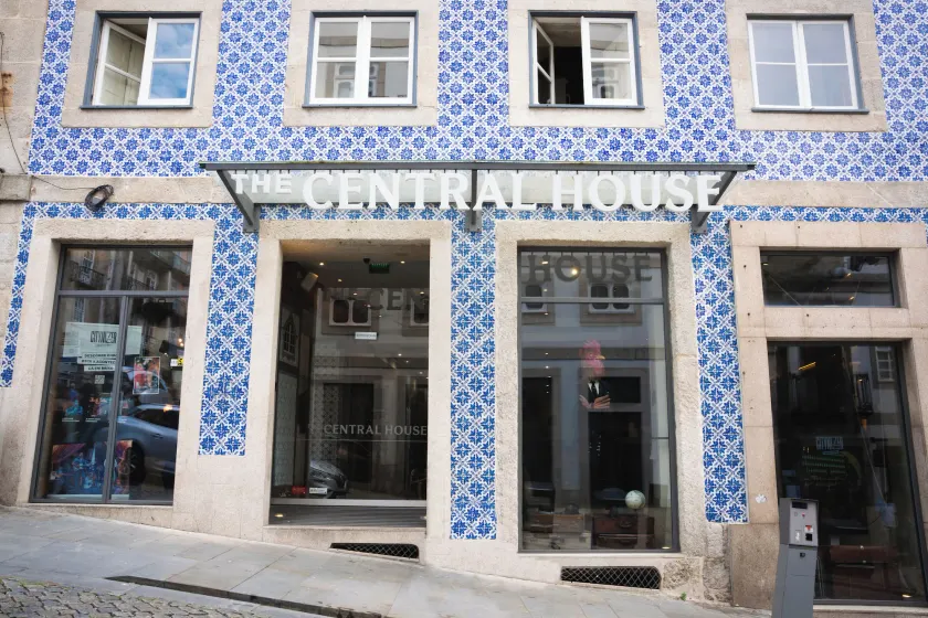 The Central House Porto Ribeira - Image 1