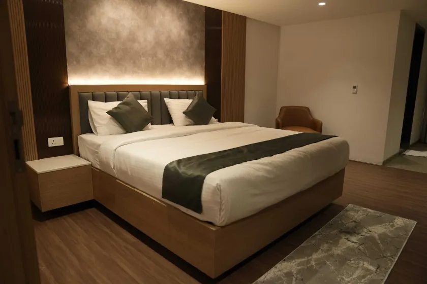 KRIYA GRANDEUR - Image 1