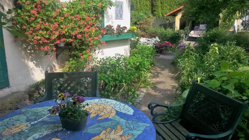 If you Want to Explore Lower Silesia, Sunny Apartment is the Perfect Location - Image 1
