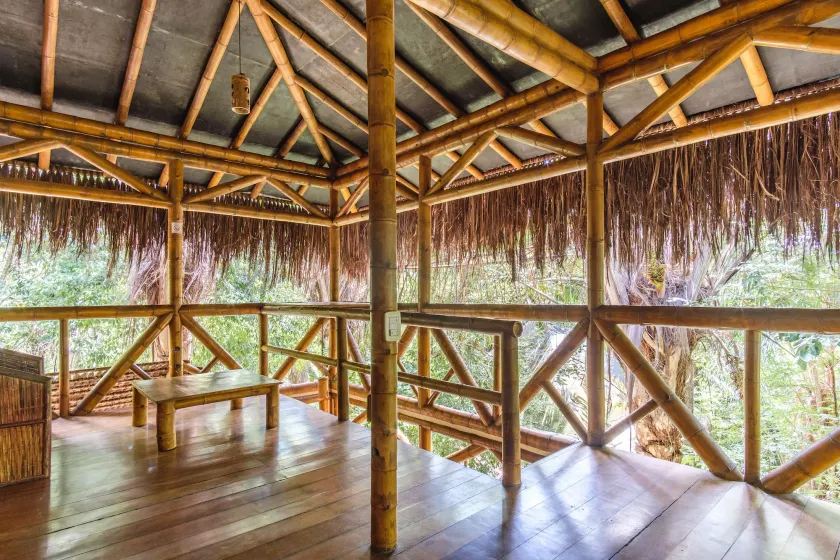 Universo Pol Bamboo Hostel - Image 1