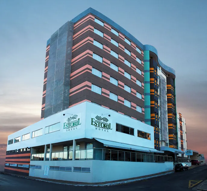 Estoril Hotel - Image 1