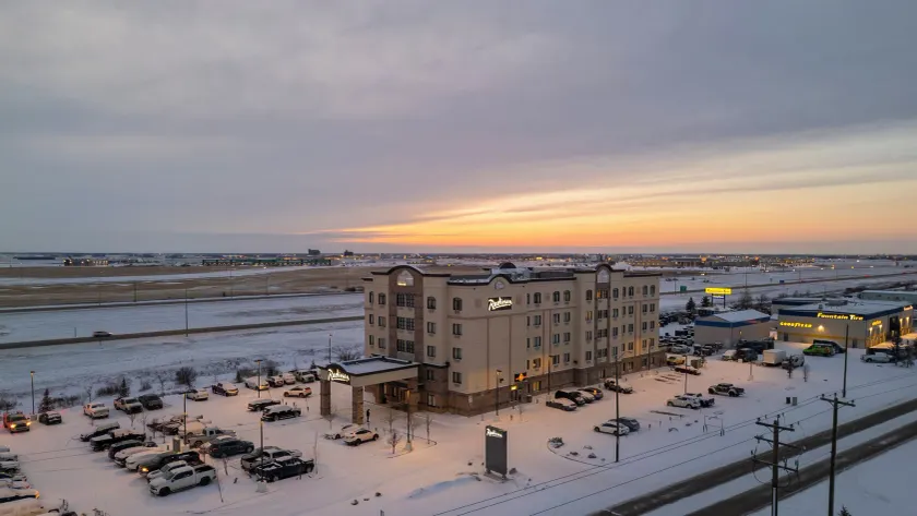 Radisson Hotel Edmonton Airport - Image 1