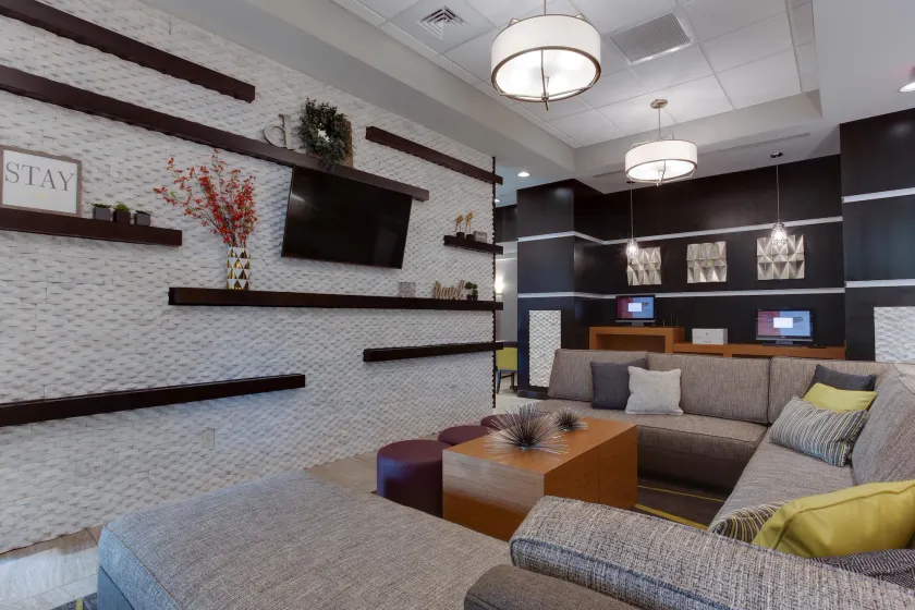 Drury Inn & Suites Cleveland Beachwood - Hall