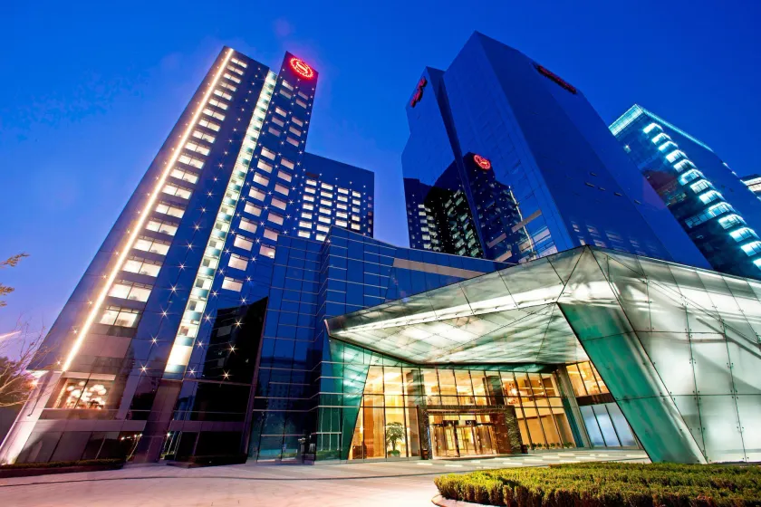Sheraton Grand Beijing Dongcheng Hotel - Image 1