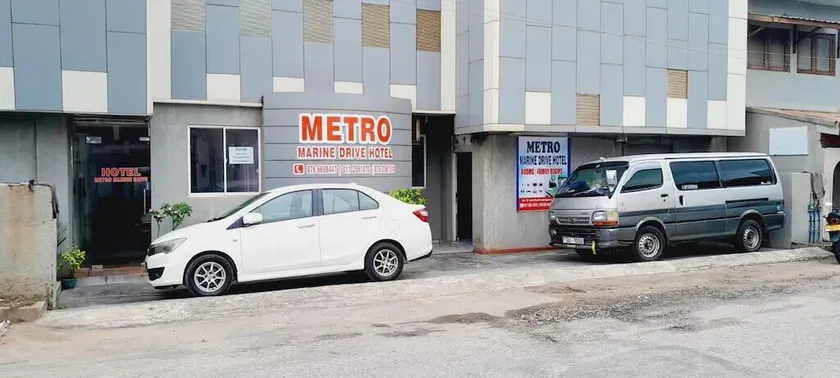 Metro Marine Drive Hotel - Image 1