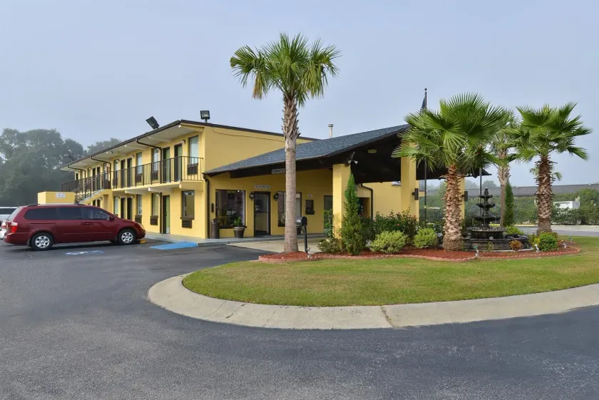Americas Best Value Inn Saint George - Image 1