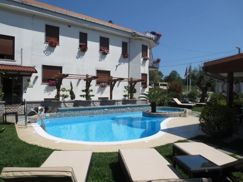 Hotel Due Torri - Image 1