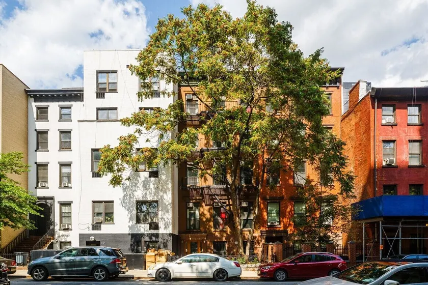 Lamartine Chelsea - Image 1