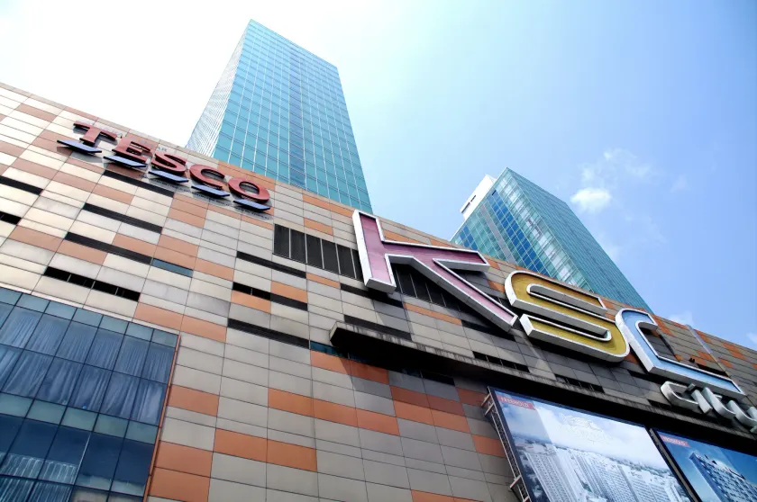 JB City Shopping Mall Apartment - Image 1