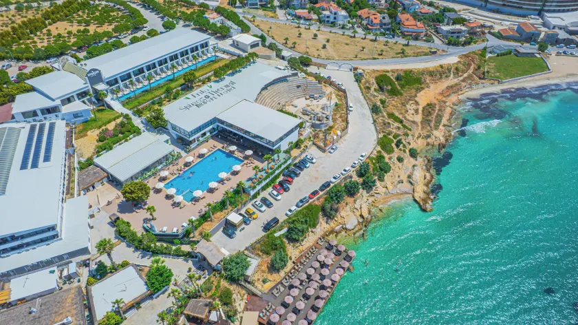 Enki Spinoza Resort Hotel - Image 1