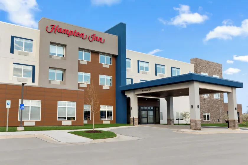 Hampton Inn Saline - Image 1
