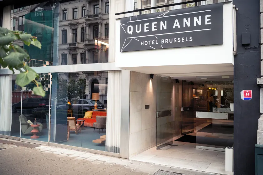 Hotel Queen Anne - Image 1