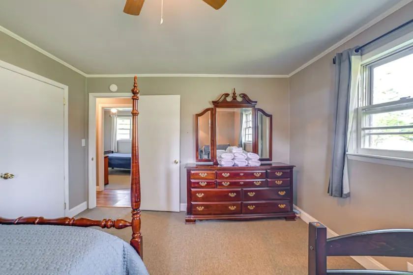 'Vick's Hunting Lodge' Near Fishing + Hiking - Interior