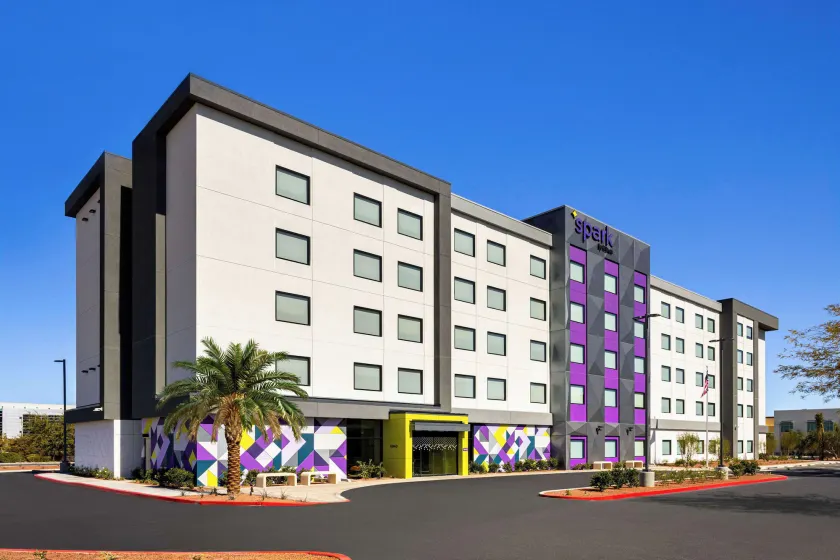 Spark By Hilton Las Vegas Airport - Image 1