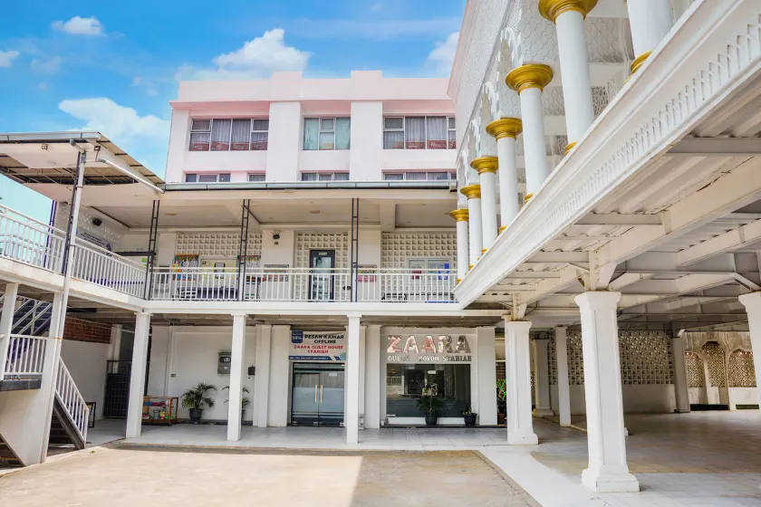 Hotel O near Tugu Simpang Haru formerly Zaara Guest House - Image 1