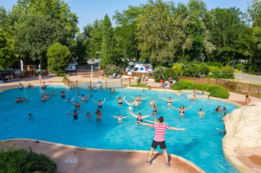 Camping du Pont d'Avignon - Image 1