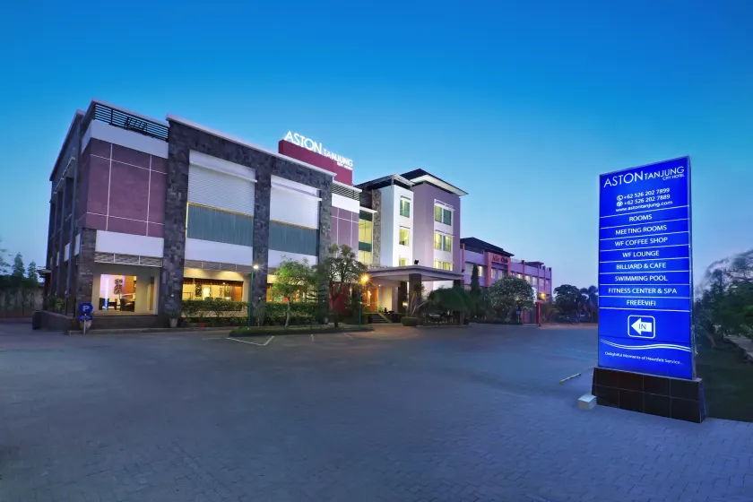 Aston Tanjung City Hotel - Image 1