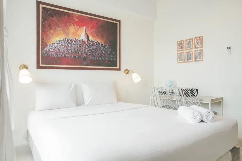 Minimalist Studio Room with City View at West Vista Apartment By Travelio - Image 1