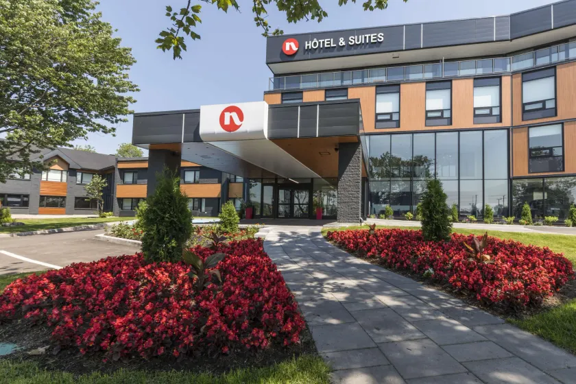 Hôtel & Suites Normandin Lévis - Image 1