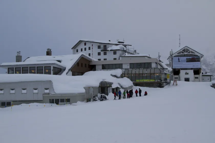 Hotel lo Stambecco - Image 1