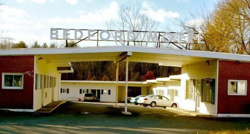 Bedford Motel - Image 1