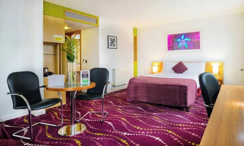 Louis Fitzgerald Hotel - Image 1