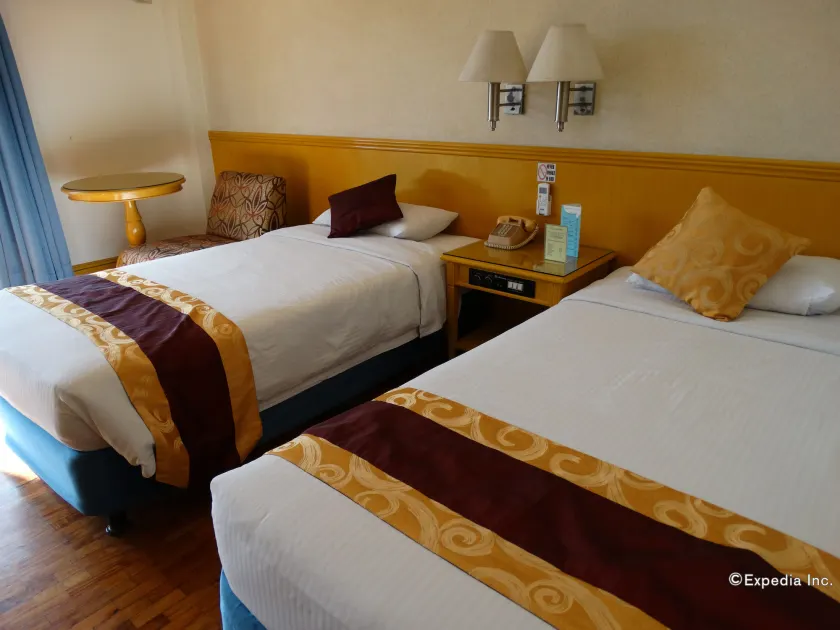 Aloha Hotel Roxas Boulevard Manila - Image 1