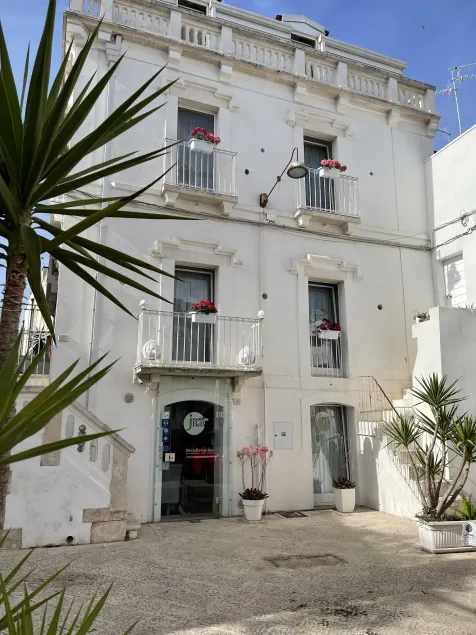Bed&Breakfast JSuite - Image 1