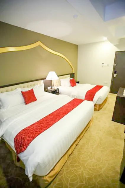 Al Khatiri Hotel - Image 1