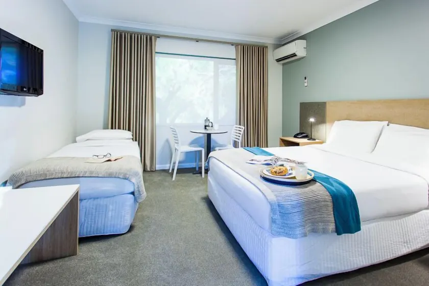 Kings Park Motel - Image 1