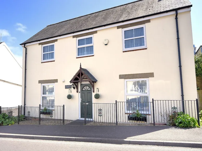 Vine Cottage - Image 1