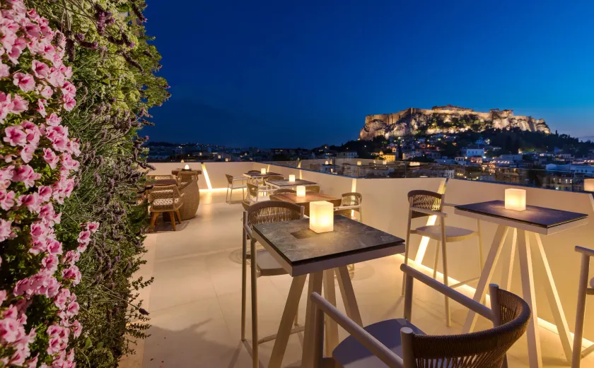 Central Athens Hotel - Image 1