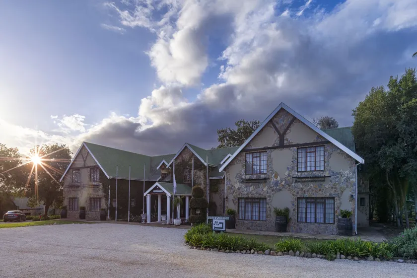 Portland Manor - Image 1
