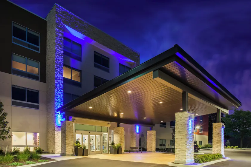Holiday Inn Express Queensbury-Lake George Area by IHG - Image 1