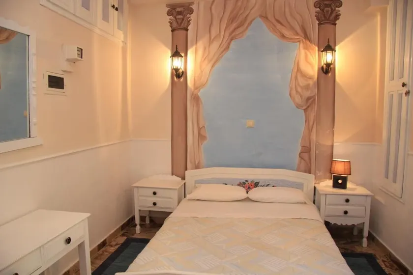 Dorian Hotel - Image 1