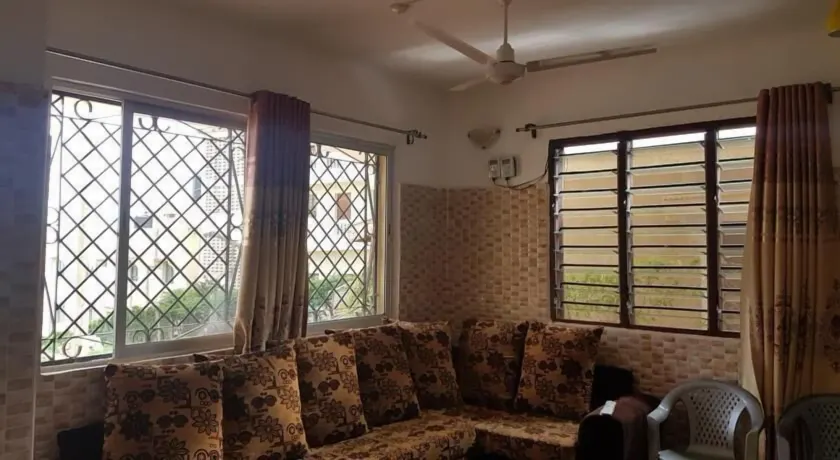 Golden Guest House- Miritini - Image 1