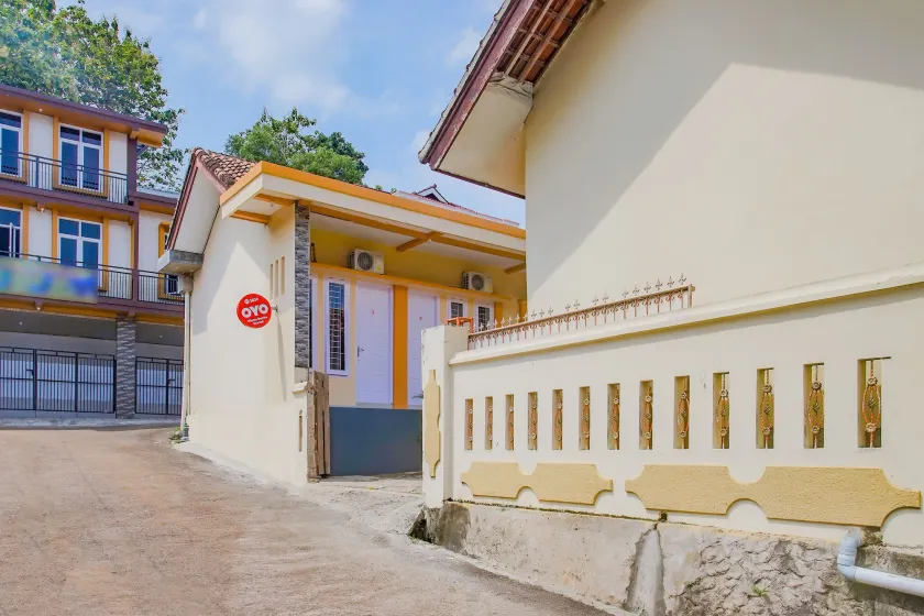 Hotel O Wisma Bambu Syariah - Image 1