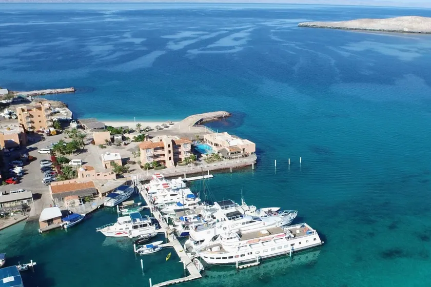 Club Cantamar Beach Hotel & Marina - Image 1