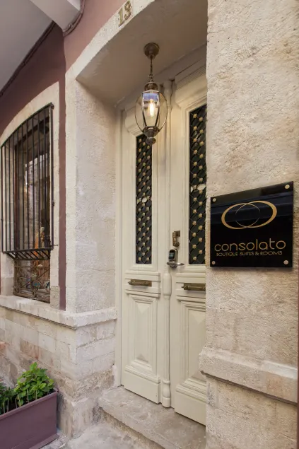 Consolato Boutique - Image 1