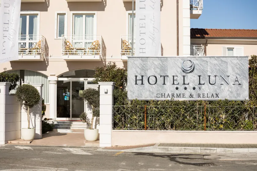 Hotel Luna - Image 1